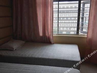 Seven Days Holiday Apartment Hotel