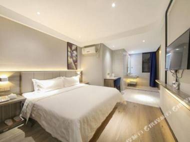 7 Premium (Wuhan Hanyang Wangjiawan Metro Station)