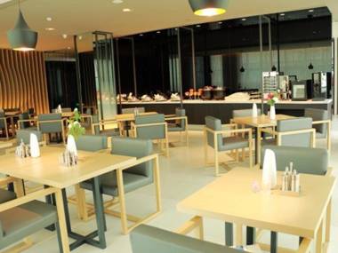 Jinjiang Inn Select Yantai Development Zone Wuzhishan Road