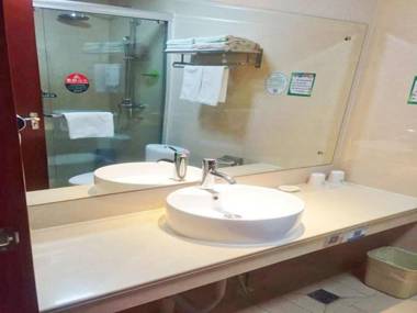 GreenTree Inn ShanDong WeiHai RongCheng Bus Station BORDER TRADE CITY Express Hotel