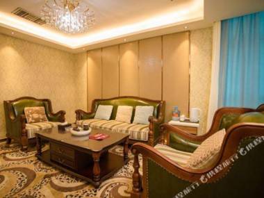 Lemon Four Seasons Hotel