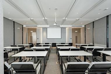 Atour Hotel Urumqi Zhongyinggong South Beijing Road