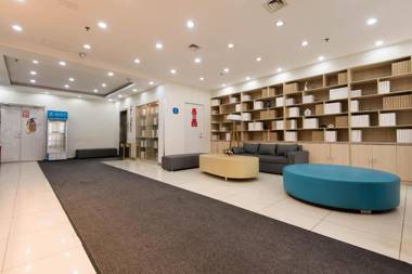 Hanting Hotel Urumqi Railway Bureau Metro Station