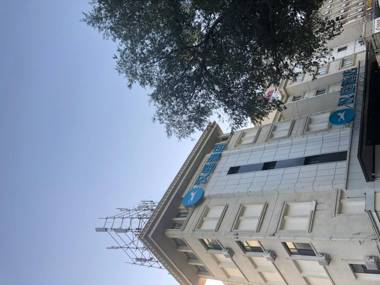 Hanting Hotel Urumqi Zhongyinggongdi Metro Station