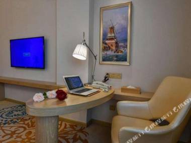 Vienna International Hotel (Urumqi International Airport)