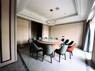 Madison Urumqi High-speed Railway Station Wanda Plaza