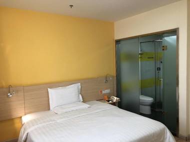 7 Days Inn Tongliao Min Hang Road Branch