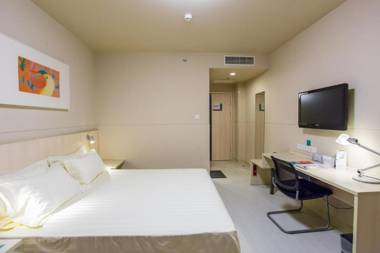 Jinjiang Inn Tianjin South Railway Station