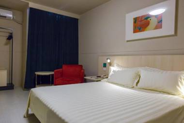 Jinjiang Inn Tianjin South Railway Station