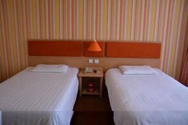 Home Inn Tianjin Wuqing Jingjin Road