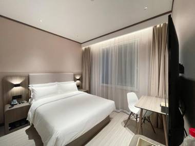 Hanting Hotel Tianjing Heping Road Walking Street