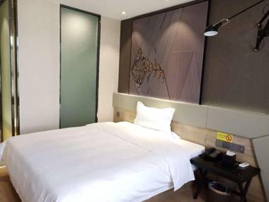 IU Hotels· Tianjin Houtai Chengjian University Haitai Industrial Park