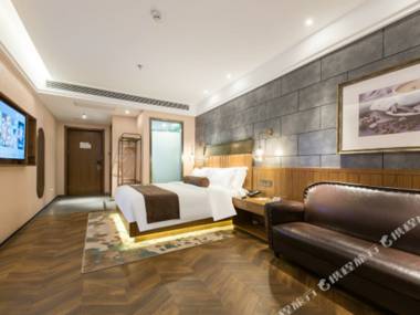 James Joyce Coffetel (Tianjin Binhai International Airport Armed Police Hospital)