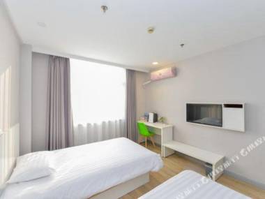 Pebble Motel (Tianjin Meijiang Conference & Exhibition Center Heiniucheng Road Metro Station)