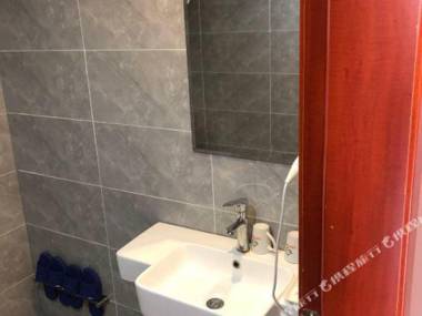 Fengshuo Express Hotel