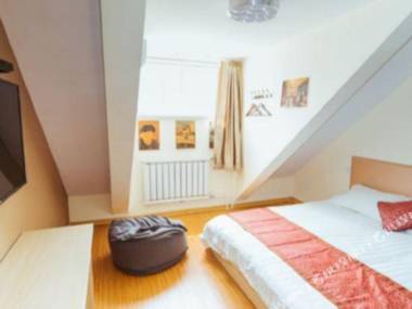 New Youth Crystal Hotel