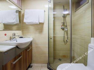 Tianjin Mingjun Apartment (Tianjin Binjiang Road Store)