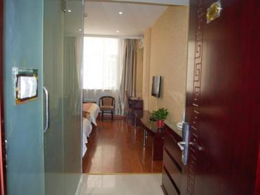 GreenTree Shanxi Taiyuan University of Finance and Economics North School Express Hotel