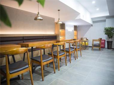 James Joyce Coffetel·South Taiyuan Railway Station Shanxi University