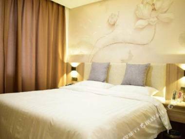 Lotus Pond Bath Center