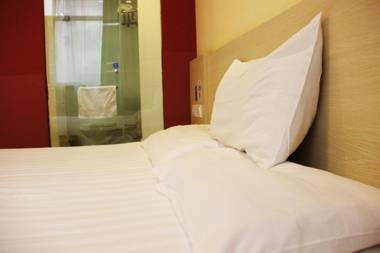 Hanting Hotel Qidong Middle of Jiang han Road