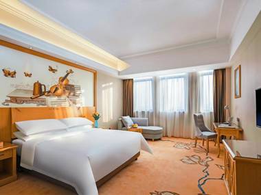 Vienna Hotel Taicang Zhenghe Road