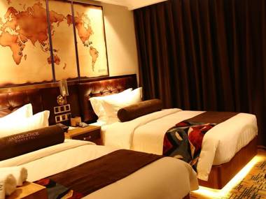 James Joyce Coffetel Shijiazhuang Zhonghua Nan Street Xisanjiao Metro station