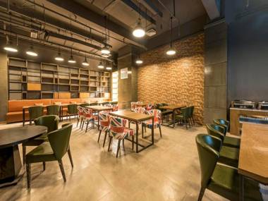 James Joyce Coffetel Xinji International Leather Trade Mall