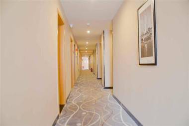 7Days Premium Shijiazhuang East Railway Station Shenghe Square Branch