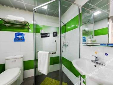 7 Days Inn (Shijiazhuang Railway Station)