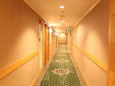 Shenzhen Luohu Century Plaza Hotel