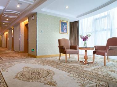 Vienna International Hotel - Long Hua Wan Zhong Cheng Branch