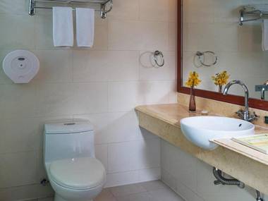 Vienna Hotel Shenzhen Aiguo Road