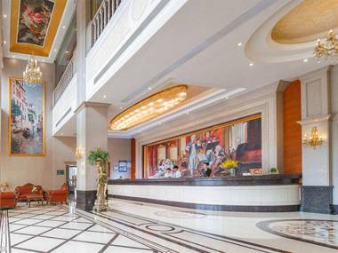 Vienna Hotel Songgang Yanchuan Road