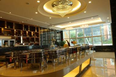 Shenzhen Baoan PLUS Gems Cube Hotel