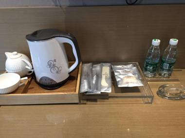 Lavande Hotel Shenzhen Huaqiangnan Branch