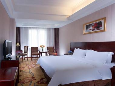 Vienna Hotel Shenzhen Yinhu Bus Station