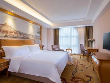 Vienna Classic Hotel Shenzhen Bantian Wuhe Avenue