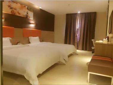 7 Days Premium Shenzhen Longgang Dayun Subway Station Branch