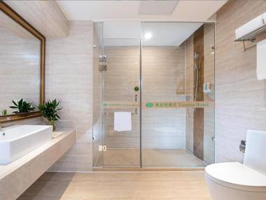 Vienna Hotel Shenzhen Honghu