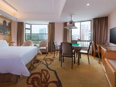 Vienna Hotel Shenzhen Dalang Clothing Base