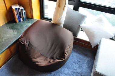 LeeHome Youth Hostel