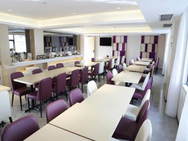 Lavande Hotels Shenzhen North Railway Station Longhua Fushikang