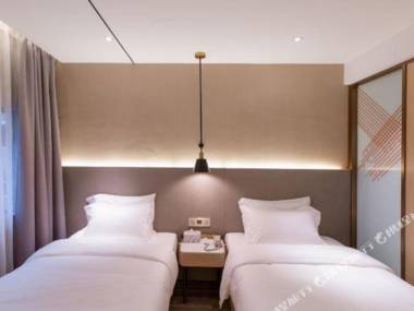 ZMAX Hotels Shenzhen Lianhuacun Metro Station