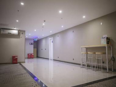 7Days Premium Shenzhen Zhuzilin Subway Station