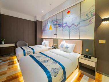 7 Days Inn Shenzhen Science and Technology Park Metro Station The Mixc