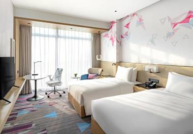 Hilton Garden Inn Shenzhen World Exhibition & Convention Center