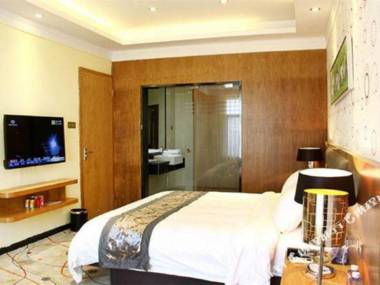 Himalaya Hotel (Shenzhen North Railway Station Tongcheng Center Branch)