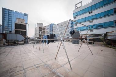 Hanting Hotel Shenzhen Longgang Nanlian Metro Station