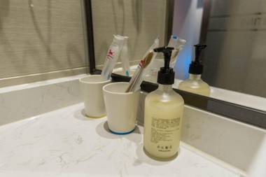 Hanting Hotel Shenzhen Longgang Nanlian Metro Station